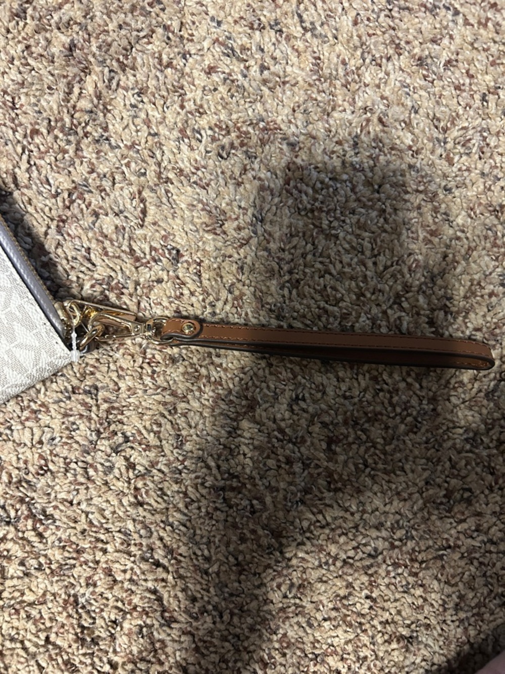 Michael Kors Jet Set wristlet NWT - Picture 3 of 8